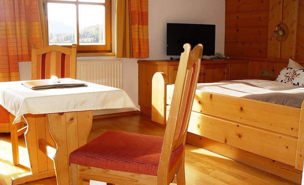 Hotel Garni Apart Elfriede Fiss Oda fotoğraf