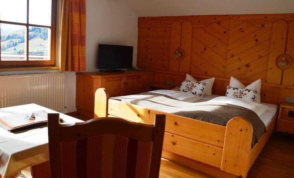 Hotel Garni Apart Elfriede Fiss Oda fotoğraf